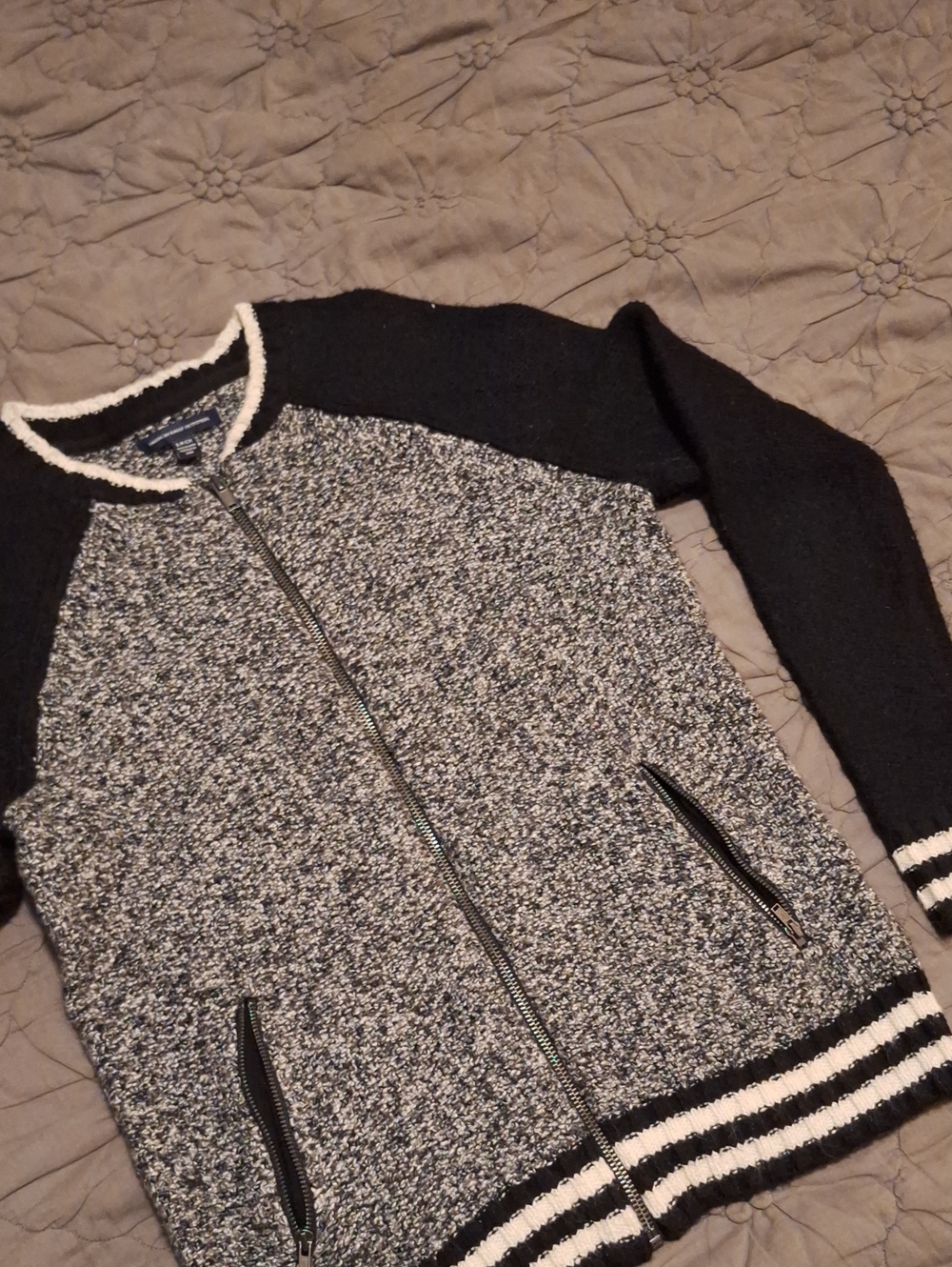 American Eagle Outfitters Black and White Zip-Up Sweater Jacket